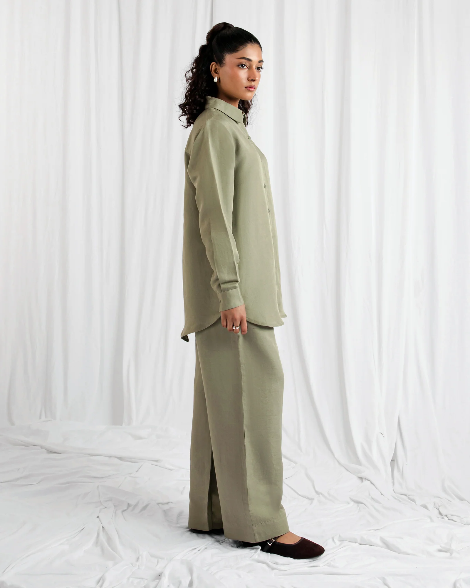 Women Suit - Image 3