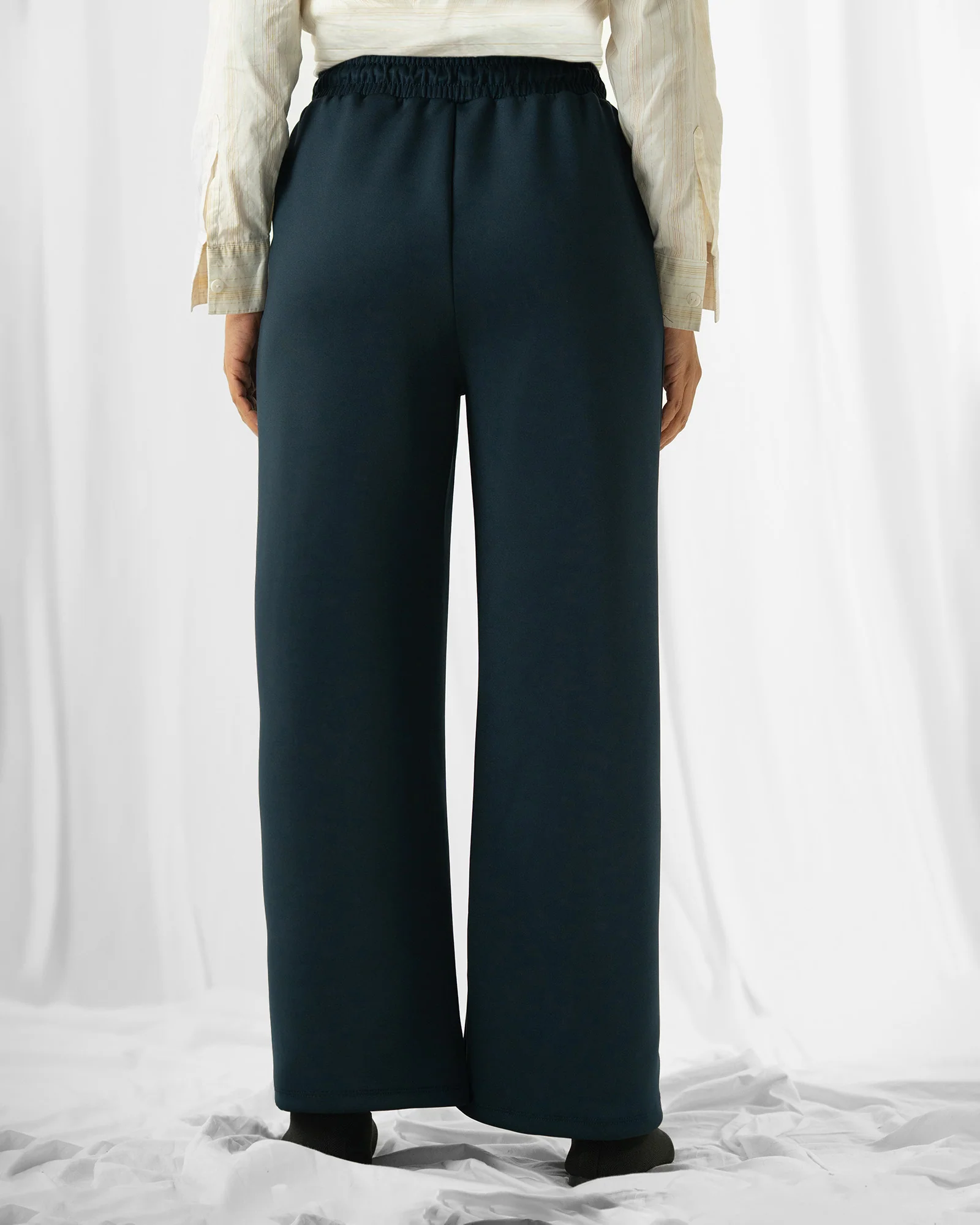 Women Flared Trouser - Image 3